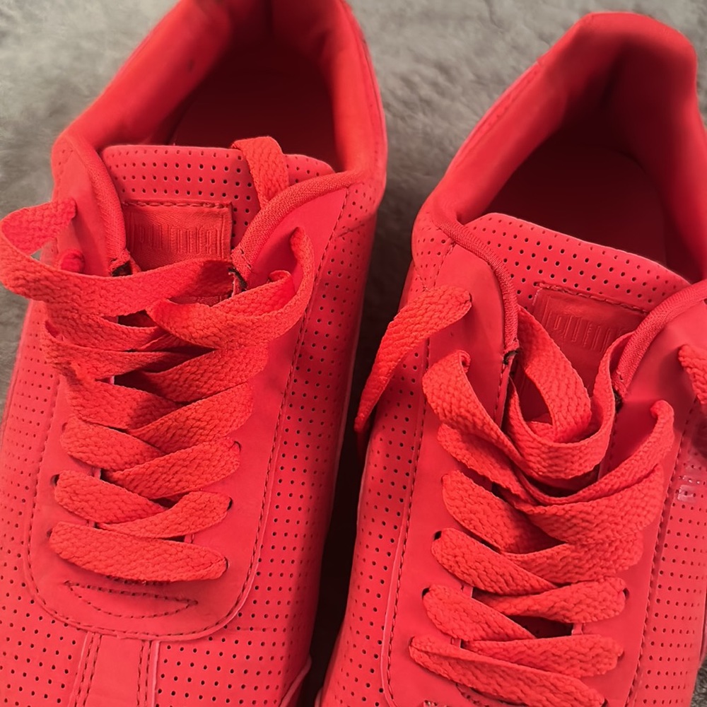 Puma sneakers size 5.5 - Picture 7 of 13